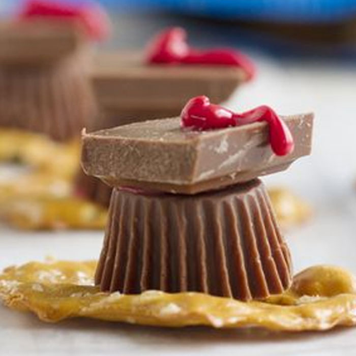 Graduation Cap Pretzel Crisps - Snack Factory
