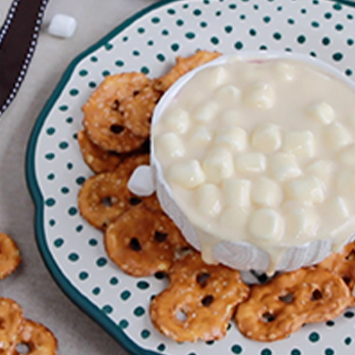Irish Cream Marshmallow Dip - Snack Factory