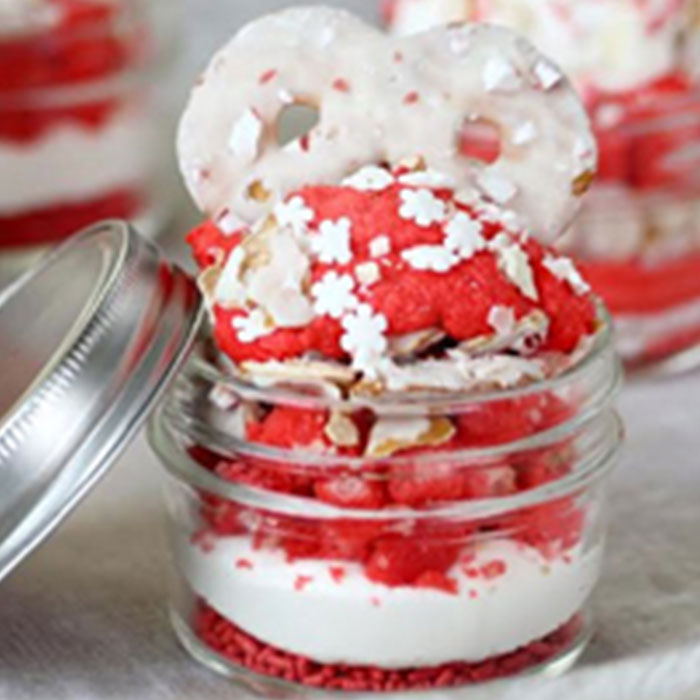 Pepperminty Pretzel Crisps Parfaits - Snack Factory
